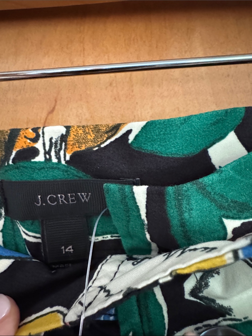 J. Crew Green and Black Tropical Print Skirt. Size 14. NWT - Picture 2 of 3